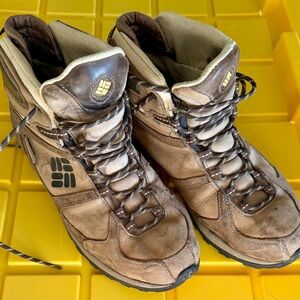 Columbia Brown Hiking Boots